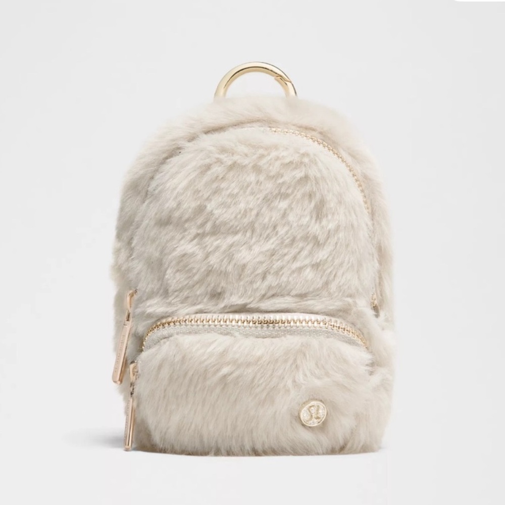 Lululemon Everywhere Nano Backpack
Plush Fleece
